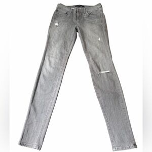 JBRAND Kingdom Grey Distressed 811C073 skinny leg Jeans Denim Size 27 BRAND NEW